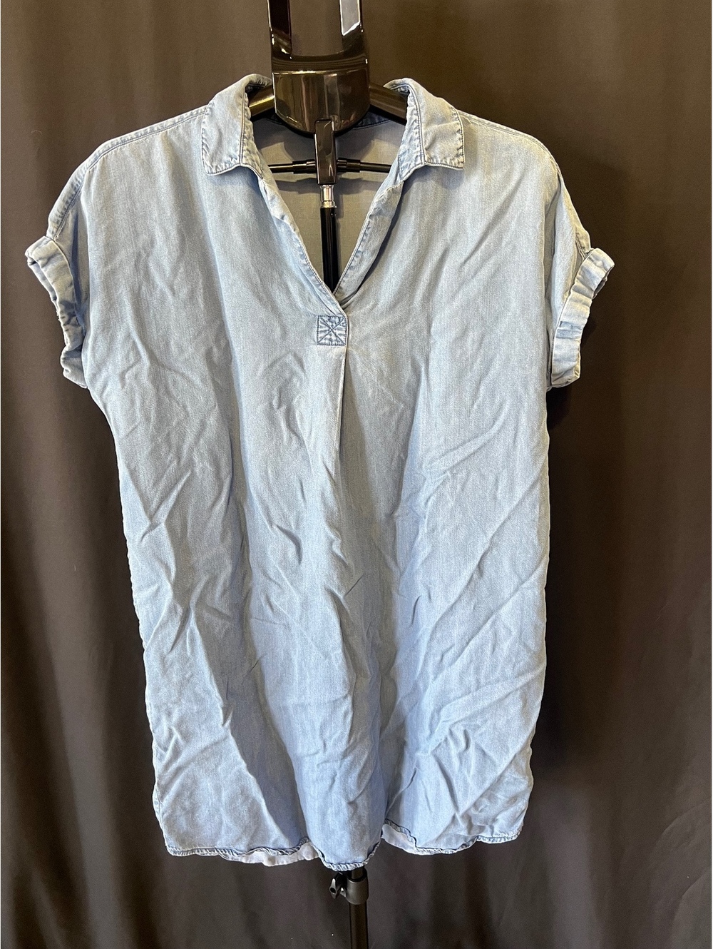 Thread & Supply Chambray Button-Up Top – Medium